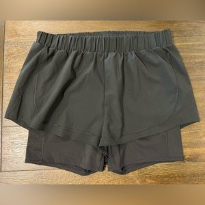 Women’s athletic shorts made by Calia